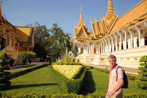 ANGKOR WAT HALF MARATHON 2013